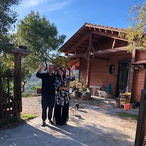 In Casa Castiglia A Woodhouse With Beautiful View Close Madonie Park Maison d'hôtes